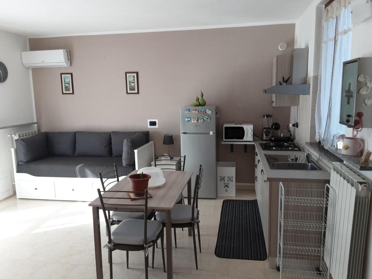 Appartamento Sofia In Zona Residenziale Strategica Wifi Gratuito Carbonara al Ticino Luaran gambar