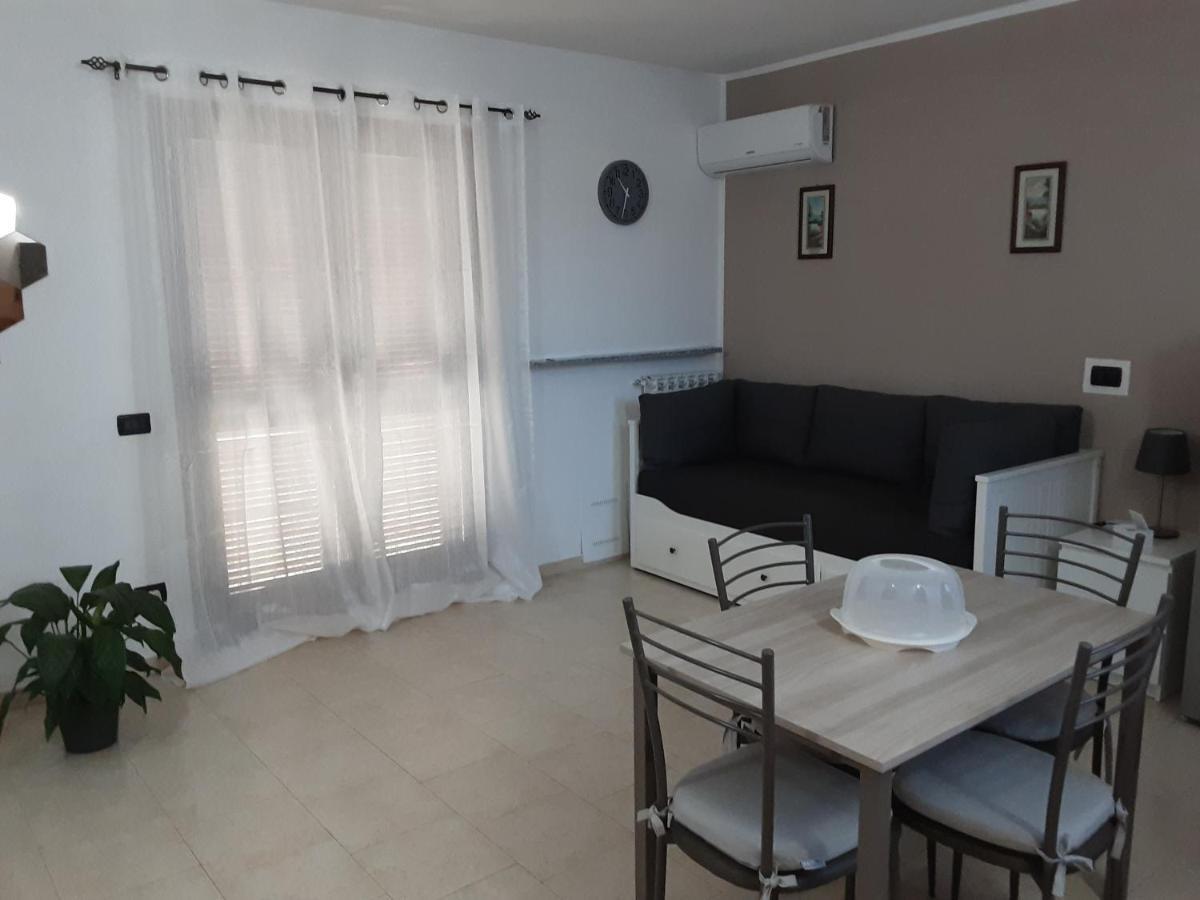 Appartamento Sofia In Zona Residenziale Strategica Wifi Gratuito Carbonara al Ticino Luaran gambar